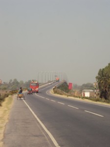 টাঙ্গাইলের পথে