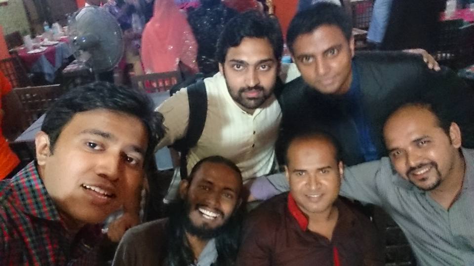 বন্ধু বলিয়া আমরা যারা ছিলাম ভুলিয়া যাও… অন্তত কিছুকাল। কারণ যে বন্ধুদের কল্যানে আজ এতকিছু হইতেছে সেই বন্ধুরাই কিন্তু তোমার বউ এর সতীন হিসাবে আবিভূর্ত হইবে। তাহাদের লইয়া তোমার কিসের এত আদিখ্যেতা… ই্ত্যাদি বক্র বানে জর্জরিত হইতে হইবে। (ইহা অধমের কথা নহে, সেই বড় ভাইদের কথা।)